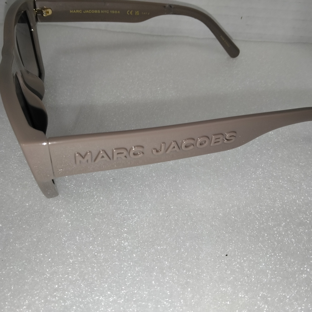 Stylish Tan Wearable Electronics - image 5